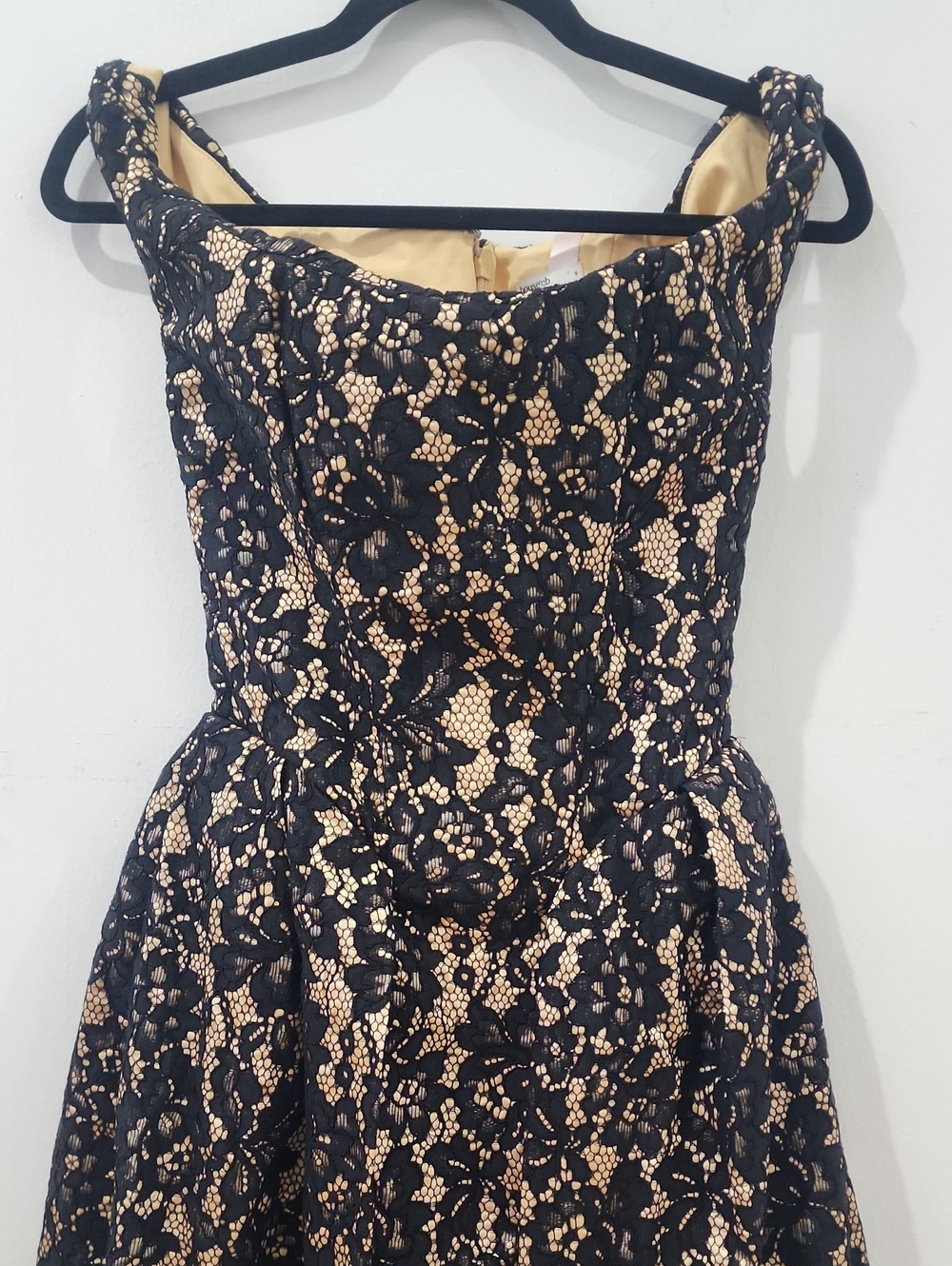House Of CB Charming Dress - Picture 4 of 14